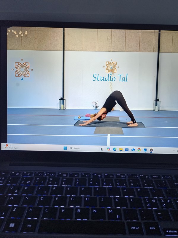 NYT!!! Online YOGA